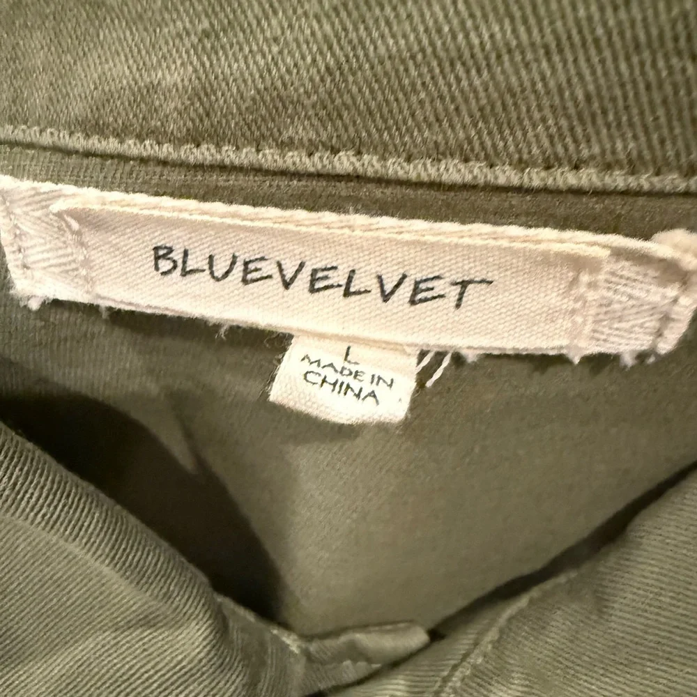 Velvet Olive Green Button-Up Shirt - Picture 3 of 4